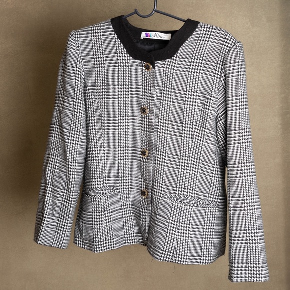 Black and white soft blazer - Picture 1 of 2